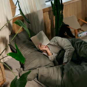 Baumwollsatin Bettwäsche Bundle in Olivgrün - Nido Botanical