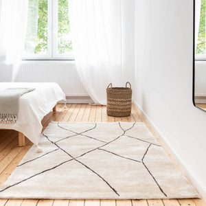 Teppich Tham aus Bananenfaser in Offwhite