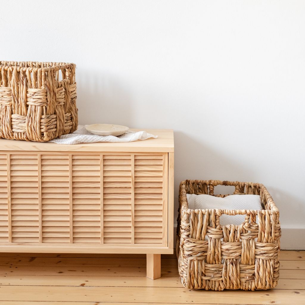 Zwei Rechteckige Regalkörbe aus Wasserhyazinthe, blickdicht geflochten von atisan