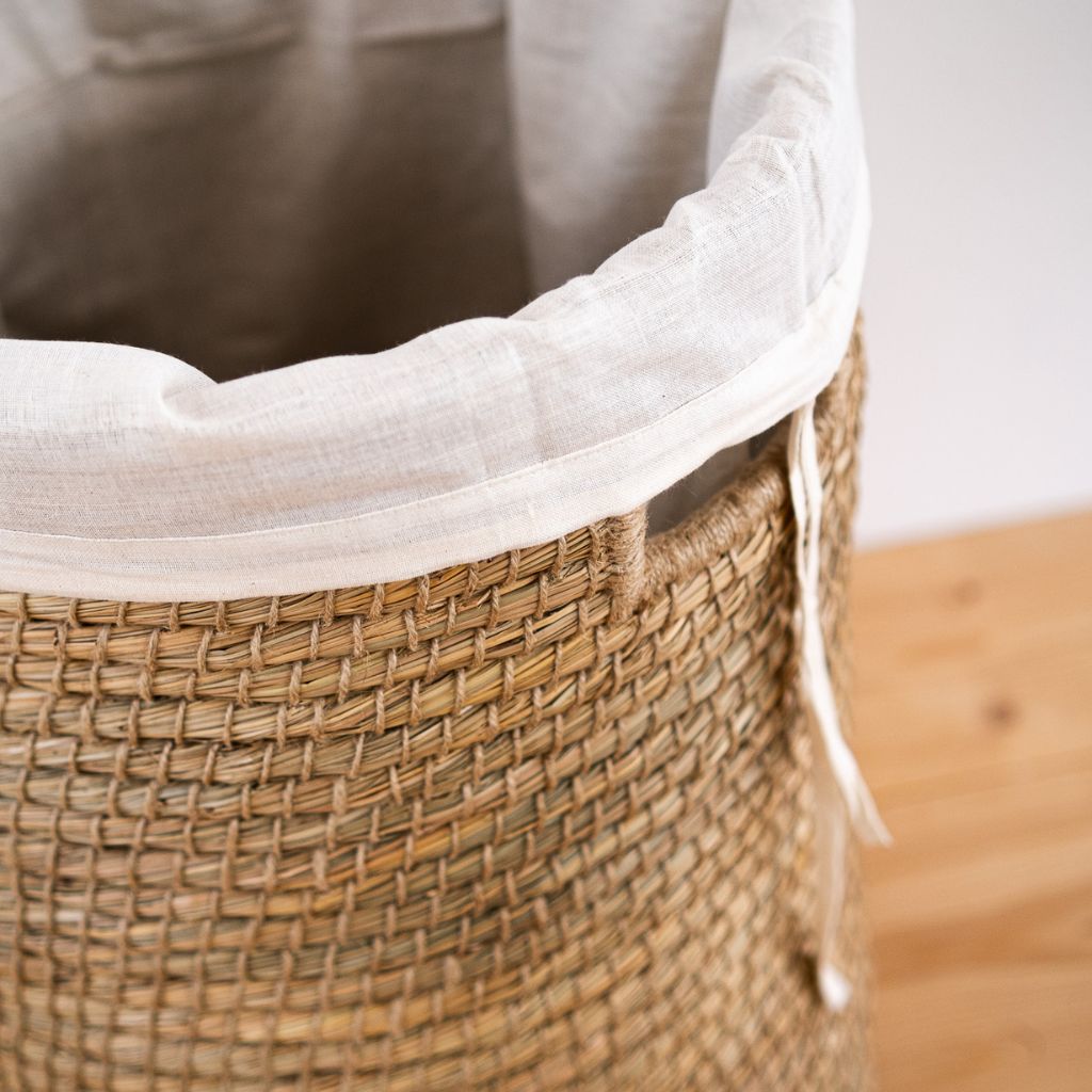 Wäschekorb geflochten rund mit Baumwoll Auskleidung Nahaufnahme