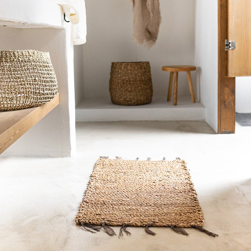 Kleiner Teppich aus Wasserhyazinthe mit Fransen