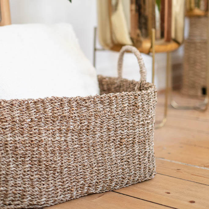 Rechteckiger Korb Pura aus Seegras mit robusten Henkeln für einfachen Transport