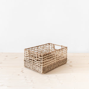 Regalkorb mit Griffen aus Seegras