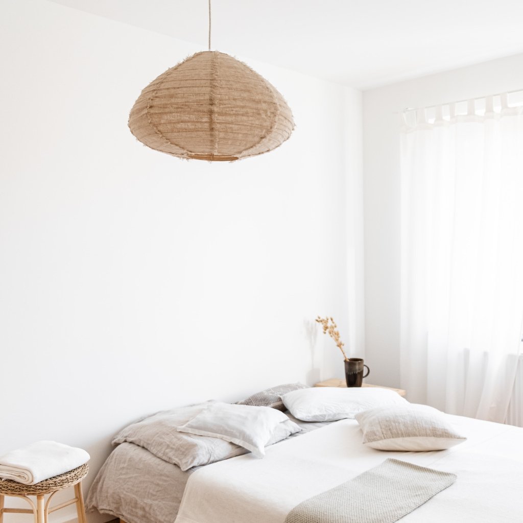 Schlafzimmer Hängeleuchte aus Leinen und Rattan