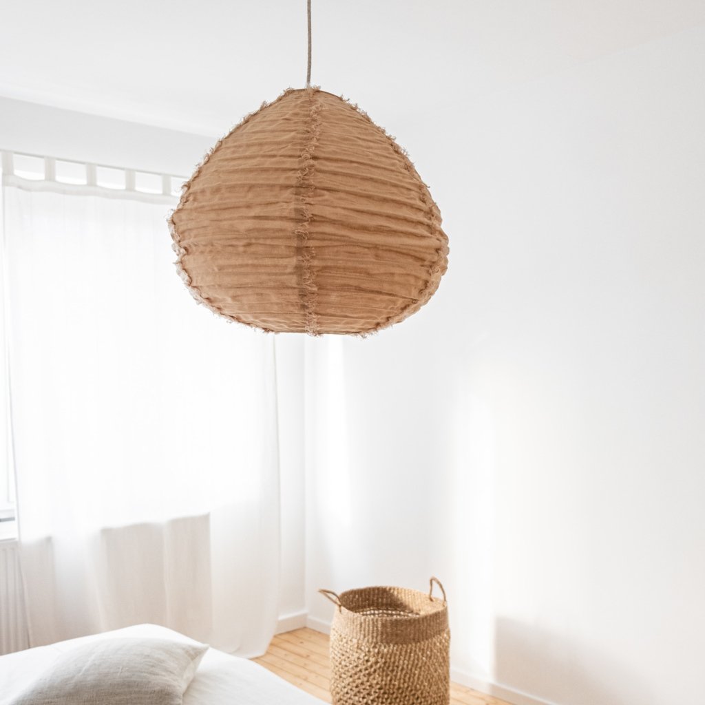 Pendelleuchte Pir aus Leinen, toffee