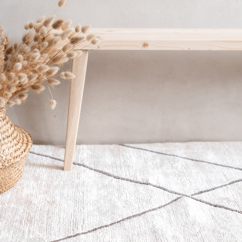 Teppich Tham aus Bananenfaser in Offwhite