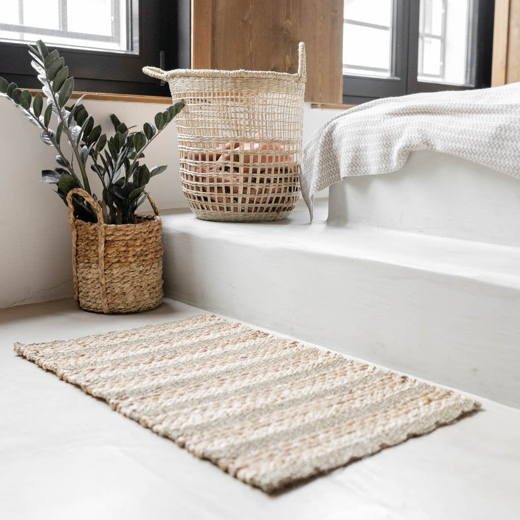 Kleiner Teppich Wasserhyazinthe im Flur